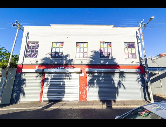 275M² BUILDING TO LET IN WOODSTOCK